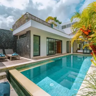 Villa Yasmee : Cozy and Modern 2 BR w/ Pool in Seminyak !
