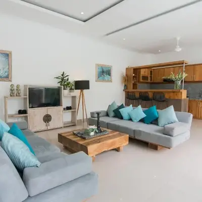 Stylish Three Bedroom Villa Near Atlas Beach Club & Beach.