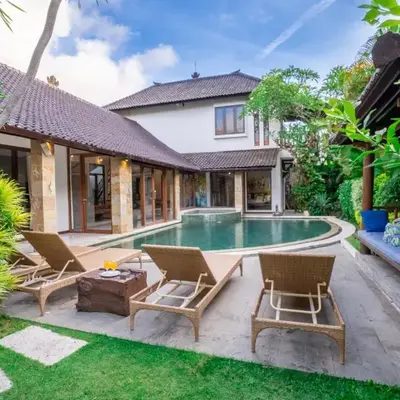 Enclose living 5Br Villa Center of Seminyak Near Beach