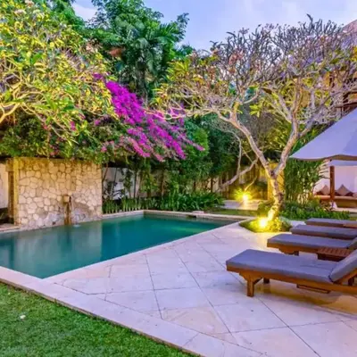 Magnificent 4 BR Private Pool Villa NE10
