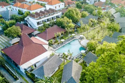 an aerial view of a house with a swimming pool at One BR Bungalow Cozy Place in Canggu