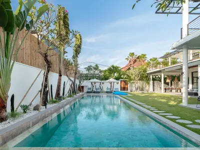 Gallery image of Stunning 5 BR Villa Berawa - 3 min to the beach in Canggu