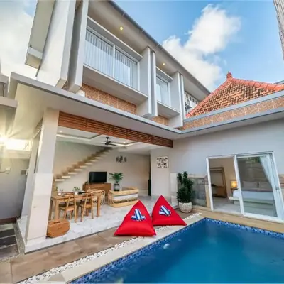 Q LA Villas