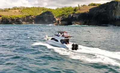 Gallery image of Laguna Tour and Travel in Pesanggaran