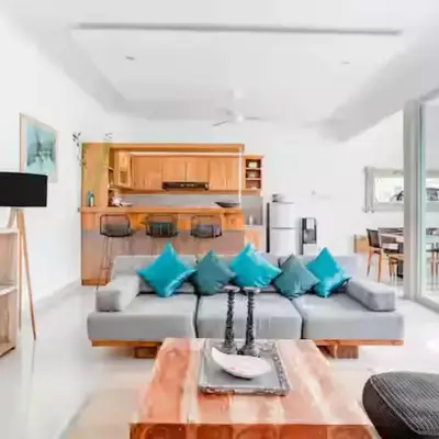 2 villa complex near Atlas beach