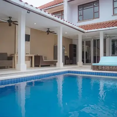 5 bedroom villa in kuta with 2 swimingpool