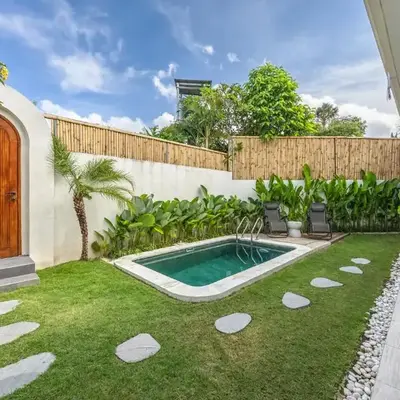 Pool Garden Private 2BR Villa - 10 min to Finns Beach Club