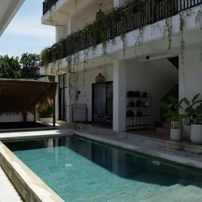 ChinGiack Apartments Canggu Pool and Terrace