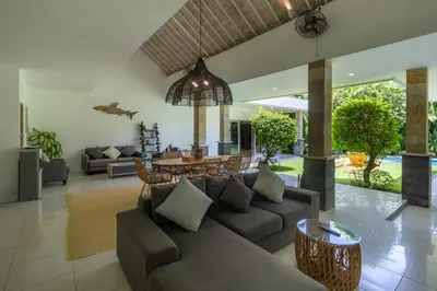 Gallery image of Cezanne Villa by Betterplace in Seminyak