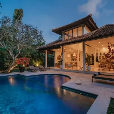 Villa Delapan Seminyak