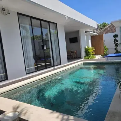 Sunflower Bali Villa 3BR Legian Double Six Beach