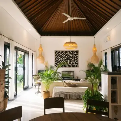 Splendid 3 BR villa with large pool and garden