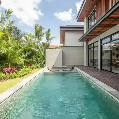Stunning 5BR Canggu Villa 400m from the Beach