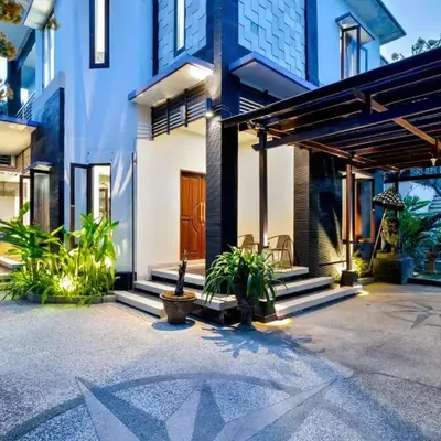 Balinese Home with Pool near Padma Beach