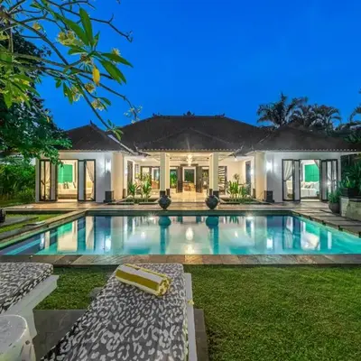 Ocean Two 3BR Private Pool in Oberoi Seminyak