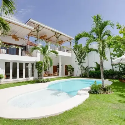 Luxurious & Bespoke Upscale 3BR Villa in Canggu