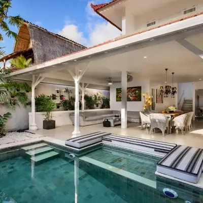 Villa Ozamiz Seminyak