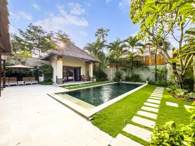 an image of a backyard with a swimming pool at Villa Bugis Seminyak in Seminyak