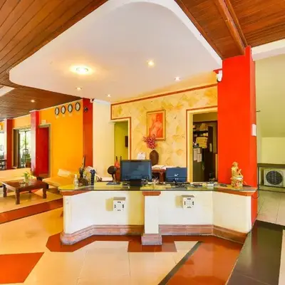 Super OYO Townhouse Oak Maxi Hotel Legian