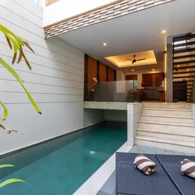 Villa Kayu Raja