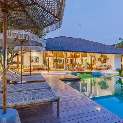Tropical 5BR Villa & 20m Pool