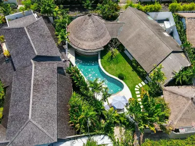 an overhead view of a swimming pool in a house at Villa Damai Kecil Seminyak by Adam Jyota Management in Seminyak