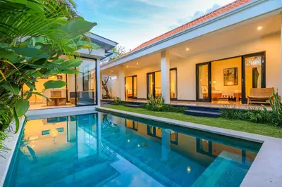 an image of a villa with a swimming pool at 4 Bdr -Villa Donna, Fast Wi-Fi & Private Pool in Canggu
